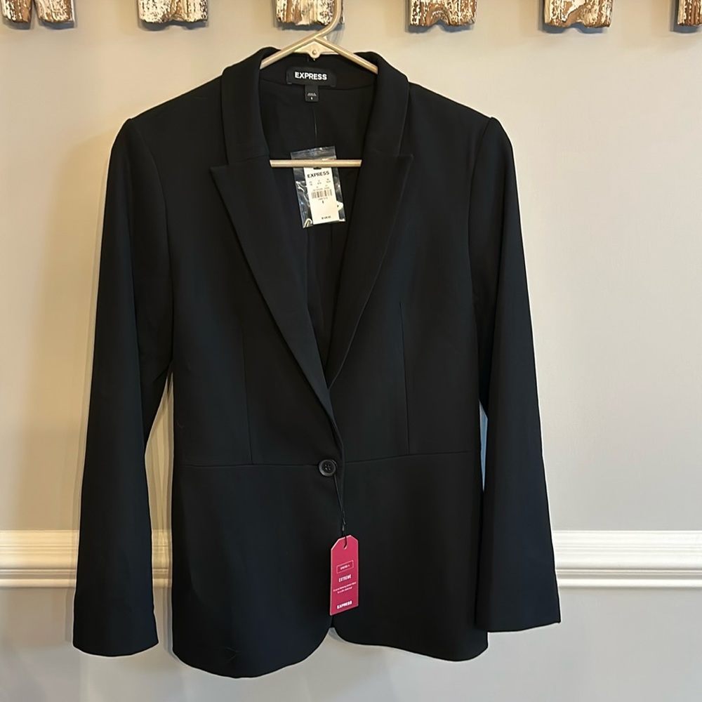 Express blazer, size 6 in black